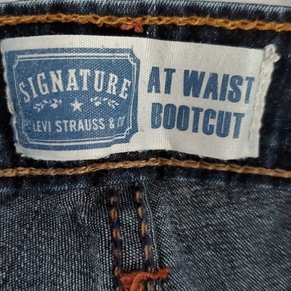 LEVI'S SIGNATURE AT WAIST BOOTCUT SZ 14 SHORT - Picture 4 of 13